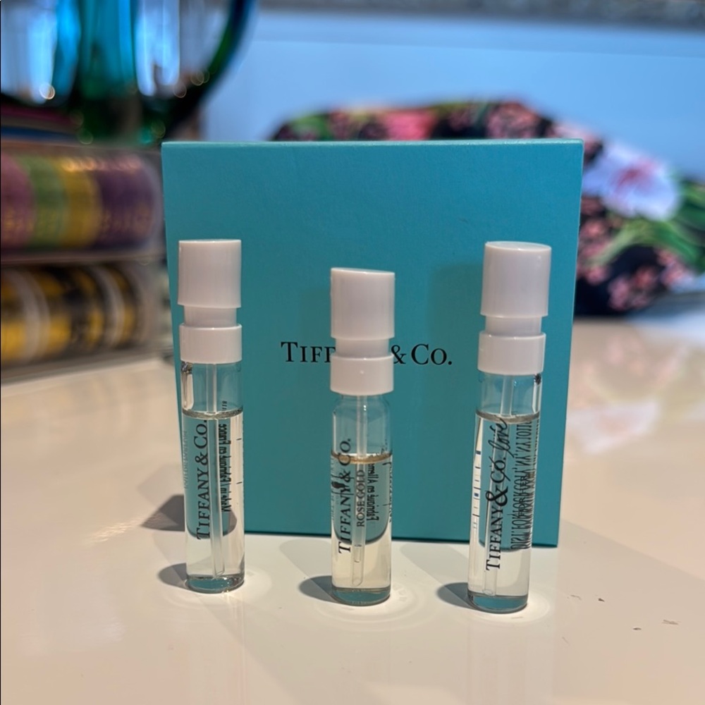 Tiffany & Co. Set of 3 Perfumes & Turquoise Box with White Ribbon - Picture 3 of 3